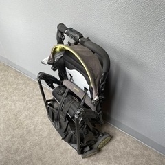 Combi 折りたたみ式　ベビーカーの画像