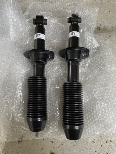 GR86 ショックアブソーバー　新車外し