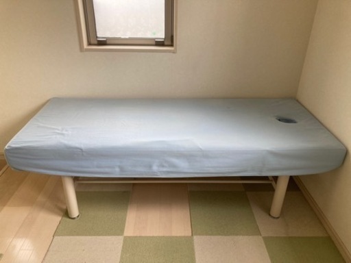 施術ベッド