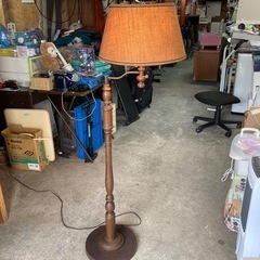 [アンティークスタンドライト]リサイクルショップヘルプ
