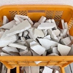 ② 乱形大理石をDIYでステップストーンや飛び石に！置くだけでお...
