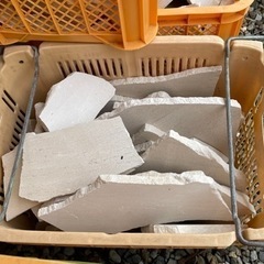 ④ 乱形大理石をDIYでステップストーンや飛び石に！置くだけでお...