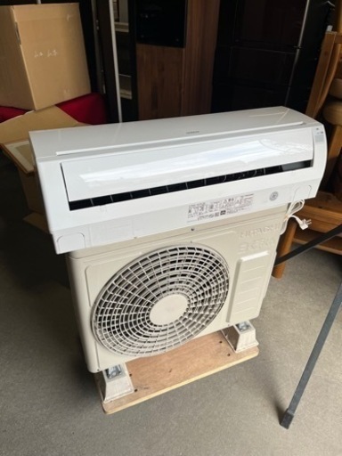激安6畳用!! 美品!! 家庭用ルームエアコン 日立 RAS-A22D/RAC-A22D 2015年