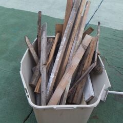 木材　破材　薪　無料