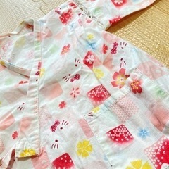 キティちゃん甚平90サイズの画像