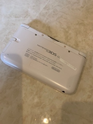 3DS LL ホワイト　ソフト付き
