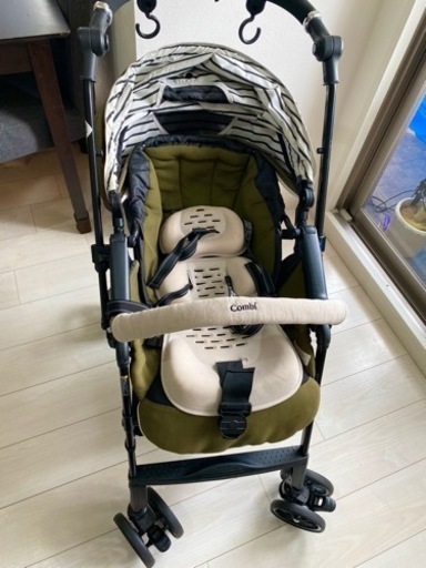 コンビ ベビーカー カーキ色 A型B型 小売 美品】コンビ アクビィプラス