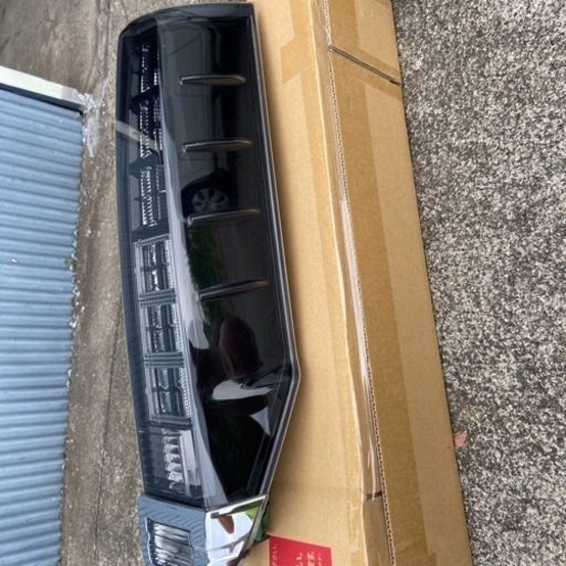 トヨタ　ヴォクシーZRR80  右テールランプ