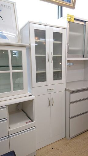 食器棚 スリム ホワイト 4枚扉 棚板可動式 引き出し1個■横幅59cm×奥行39cm×高さ178cm■近隣配送無料 買取帝国 朝霞店