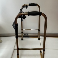 歩行器 コンビウェルネス社製の画像