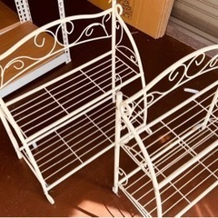 スチール製物置一つ500円