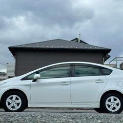 プリウス Ｓ　ＬＥＤエディション　車検付き　ＥＴＣ　／バックカメラ／Ｂｌｕｅｔｏｏｔｈ接続／ツートンシート／現車確認可能／試乗OK！／ボディ磨き後お渡し　愛知県　名古屋市　中村区　中古車販売　輸入車　外車の画像