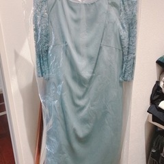 水色ドレス