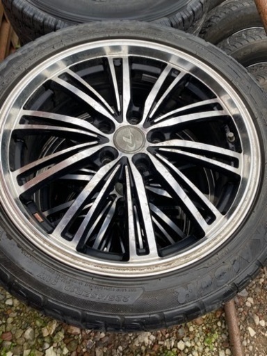 アルミホイール18インチ