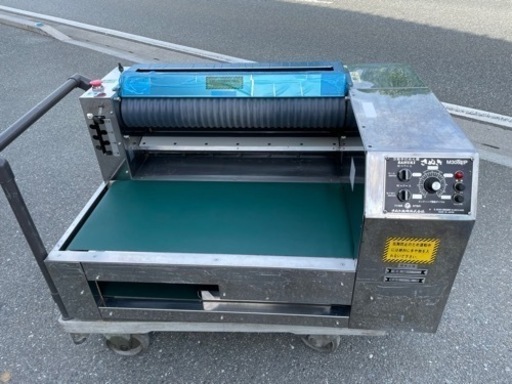 ☆中古品 さぬき麺機 万能手打麺機 さぬきM305型P 2005年5月製造 関西仕様 60Hz 機番 M351037 通電動作確認済み☆