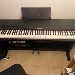 受渡者決定　フル鍵盤　電子ピアノ　KORG