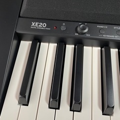 電子ピアノ　KORG コルグ　88鍵盤　3本ペダル　電子ピアノ　美品