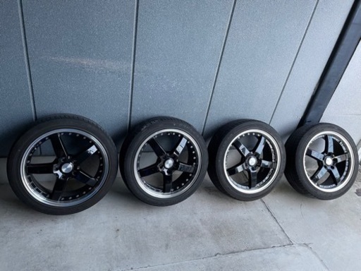 タイヤホイールセット　(632 ロクサーニ)