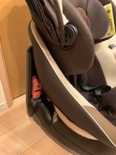 コンビ　チャイルドシート　ネルーム