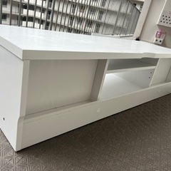 テレビボードの画像