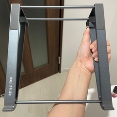 パソコンスタンド