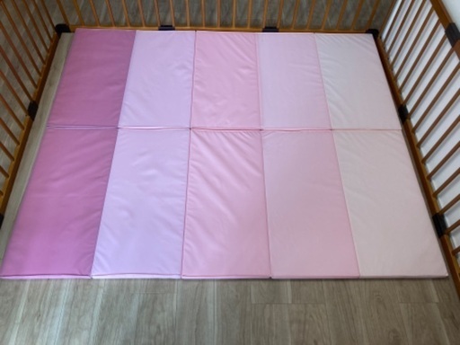 ペルフスィッグ IKEAジムマットピンク2枚セット　写真三枚裏表