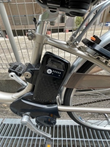 Panasonic 電動自転車　ビビL ウォームシルバー