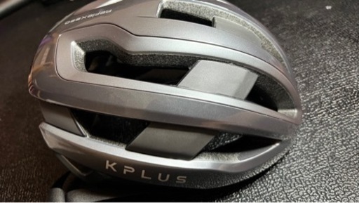 ネット決済可　台湾人気ブランド　Kplus Nova ヘルメット