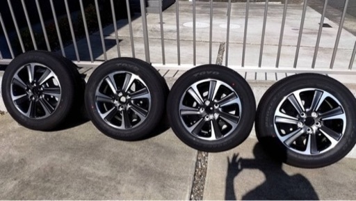 ヴォクシー純正ホイールタイヤ！新車外し！