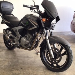 YBR250バイクの画像