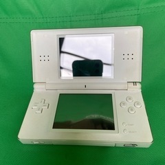 NintendoDS lite ホワイト＋おいでよどうぶつの森