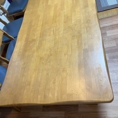 取引中　カリモクダイニングテーブルセット椅子6脚　タテ100×ヨコ180の画像