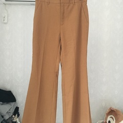 ジーユーのパンツ