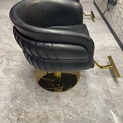 美容椅子【ビューティガレージ】の画像