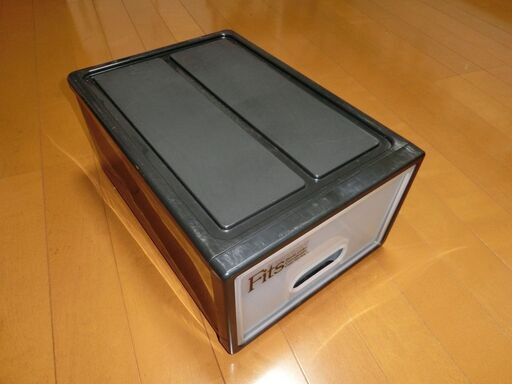 FITS 　/　1ケ1000円　２ケで2000円/　衣装・収納ケース　/　２ケ95cmタイプ　/　夏冬前後で入替OK
