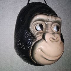 壁掛けゴリラの貯金箱の画像