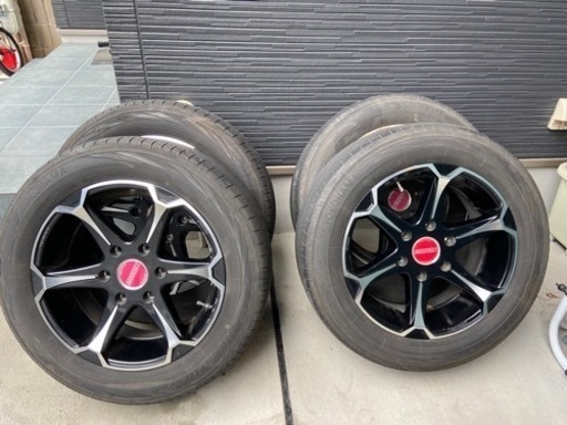 ハイエース200系 ヨコハマタイヤ　エセックス EJ17 215/60R17 4本セット