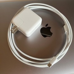 アップル MacBook Air (M1, 2020)  シルバ...