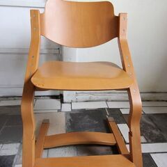 チャイルドチェア　まだまだ沢山家具あります。の画像