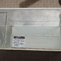水槽と簡易フィルターの画像