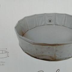 最終値下げ中です！大人気【新品未使用】スリーコインズ　折りたたみ　プール　お庭プール　ボールプール　花柄の画像