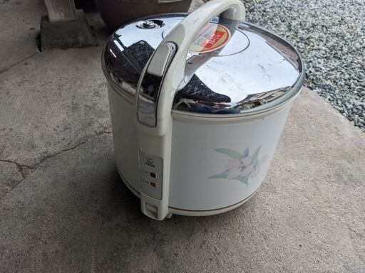 値下げ致しました!!2升炊き炊飯器