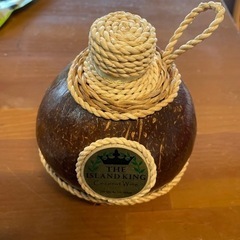 ココナッツワイン　空きボトル