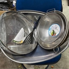 竹カゴと金属網カゴ　お譲りする方が決まりましたの画像