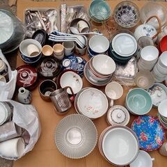 食器　コップ沢山