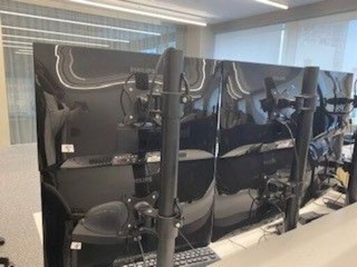 中古 - Philips 液晶モニター　241E　６台　モニターアーム設置済