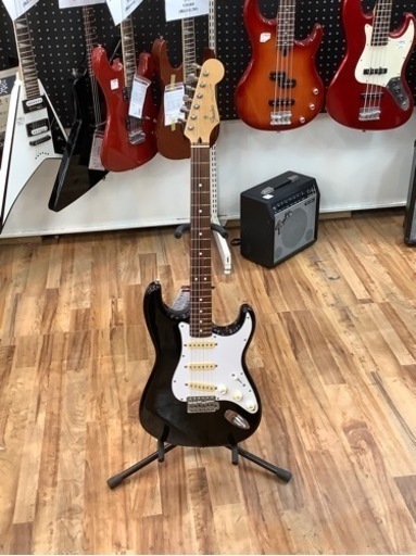 エレキギター　FENDER JAPAN   ストラトキャスター