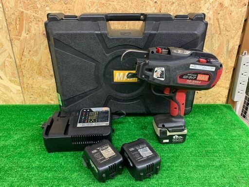 マックス　充電式鉄筋結束機(リバータイア)　RB-399A-B2C/40A【中古品】