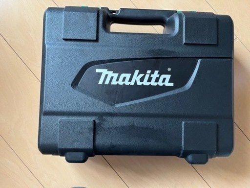 ほぼ新品　マキタ　インパクト