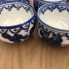 湯飲み茶碗と茶たく  （湯のみ10個、茶たく7個）の画像